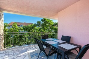 Outdoor dining - Apartments Murenc (73888-A3) - Medulin (Medulin)