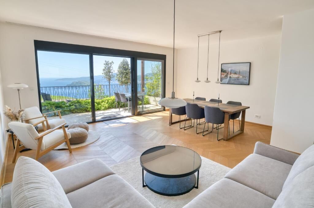 Premium Apartment, Sea View | Living area