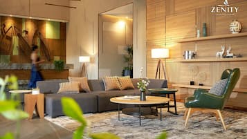 65-inch Smart TV with cable channels, fireplace, Netflix