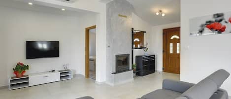 Televisio, pöytätennispöytä