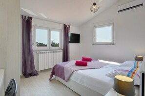 4 bedrooms, Internet, bed sheets - Villa Zeus (73952-K1) - Pula (Pula)