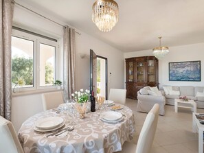 Dining - Villa Vistamare by Interhome (Carovigno)