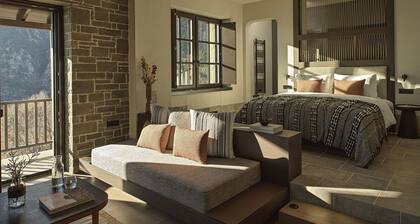 The Wellness Suite with indoor Hammam by Oreno