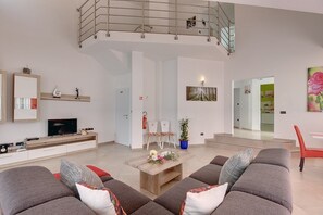 TV, DVD player, ping pong - Villa Marcelia (74087-K1) - Pula (Pula)