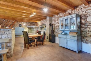 Interior - Villa Donatella (74112-K1) - Svetvincenat (Svetvincenat)