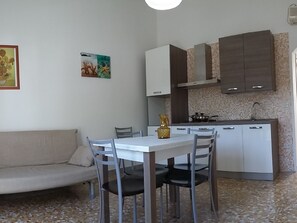 Interior - Erdgeschosswohnung für bis zu sechs Personen by Interhome (Campomarino)