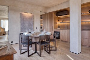 Dining - Casa Urkola | The Rentals Collection (San Sebastián/Donostia)