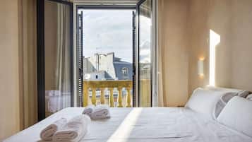 3 slaapkamers, een strijkplank/strijkijzer, gratis wifi, beddengoed