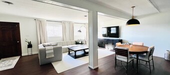 3 Bedroom, Newly Renovated Home with Dock on Lake Milton