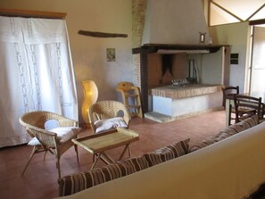 Living area - Wohnung in Castiglione Del Lago mit Garten, gemeinsamem Pool und Grill by Interhome (Castel Rigone)