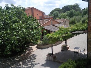 Property grounds - Wohnung in Castiglione Del Lago mit Garten, gemeinsamem Pool und Grill by Interhome (Castel Rigone)