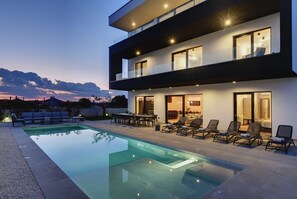 A heated pool - Villa Aquarius (74198-K1) - Pula (Pula)