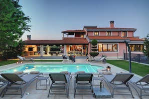 A heated pool - Villa Ines (74199-K1) - Pula (Pula)
