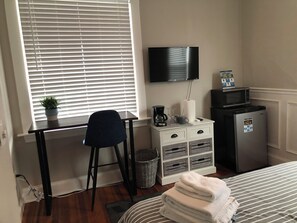 1 chambre, fer et planche à repasser, Wi-Fi, draps fournis