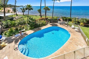 Pool - Kamaole Nalu 305 - Breathtaking Ocean Views, Renovated, Ocean Front, Split AC! (Kihei)