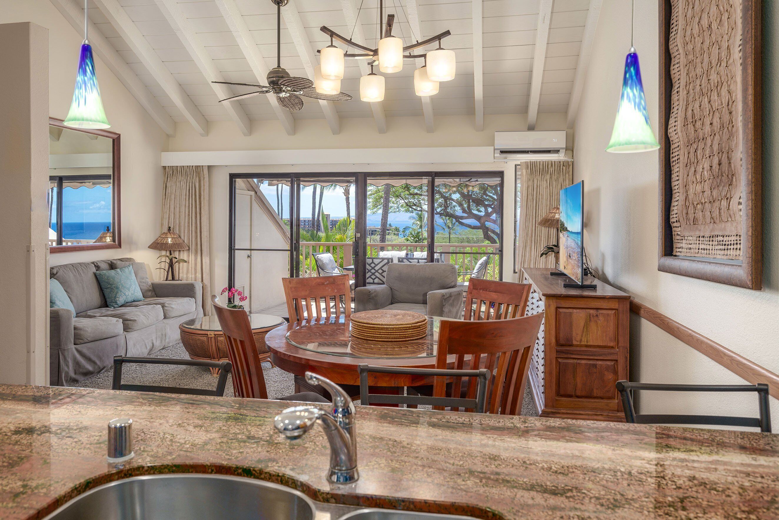 Leilighet, flere senger, balkong, havutsikt (Maui Kamaole G-202) | Innvendig