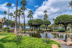 Exterior detail - Kamaole Sands 5-303 - Contemporary, Ocean Views, Prime Courtyard Location, AC (Kihei)
