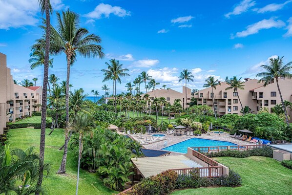 Pool - Kamaole Sands 5-303 - Contemporary, Ocean Views, Prime Courtyard Location, AC (Kihei)