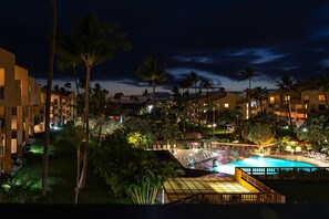 Pool - Kamaole Sands 5-303 - Contemporary, Ocean Views, Prime Courtyard Location, AC (Kihei)