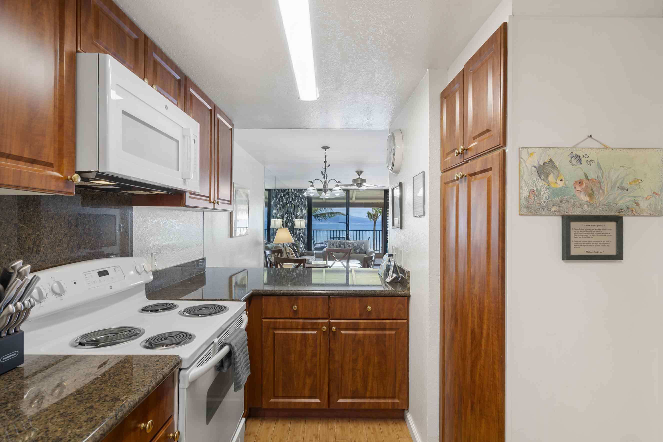 Huoneisto, useita sänkyjä, parveke, valtamerinäköala (Lauloa 410) | Yksityinen keittiö | Kahvin-/teenkeitin, ruokailupöytä