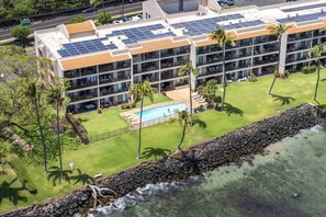 Exterior - Lauloa 410 - Top Floor, Oceanfront Lanai, Molokini & Halaeakala Views, Split A/C (Wailuku)