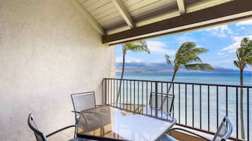 Condo, Berbilang Katil, Balcony, Ocean View (Lauloa 410) | Tempat makan luar