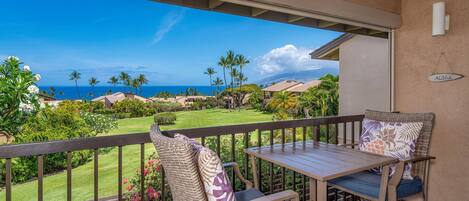 Condo, 1 trĂšs grand lit et 1 canapĂ©-lit, balcon, vue sur lâocĂ©an (Wailea Ekahi 39E) | Restauration en plein air
