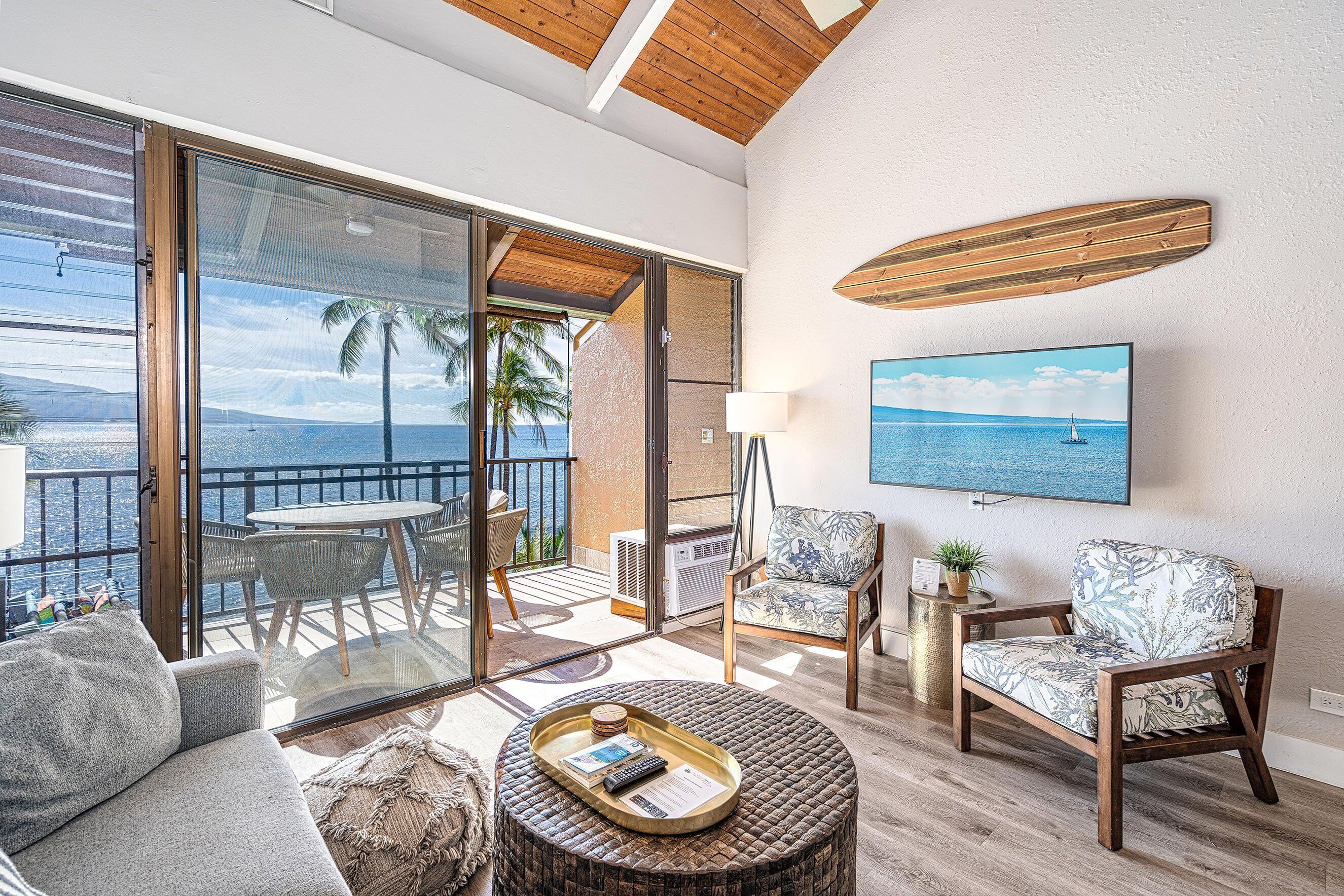 Condo, Multiple Beds, Balcony, Ocean View (Maalaea Banyans 411) | Living area