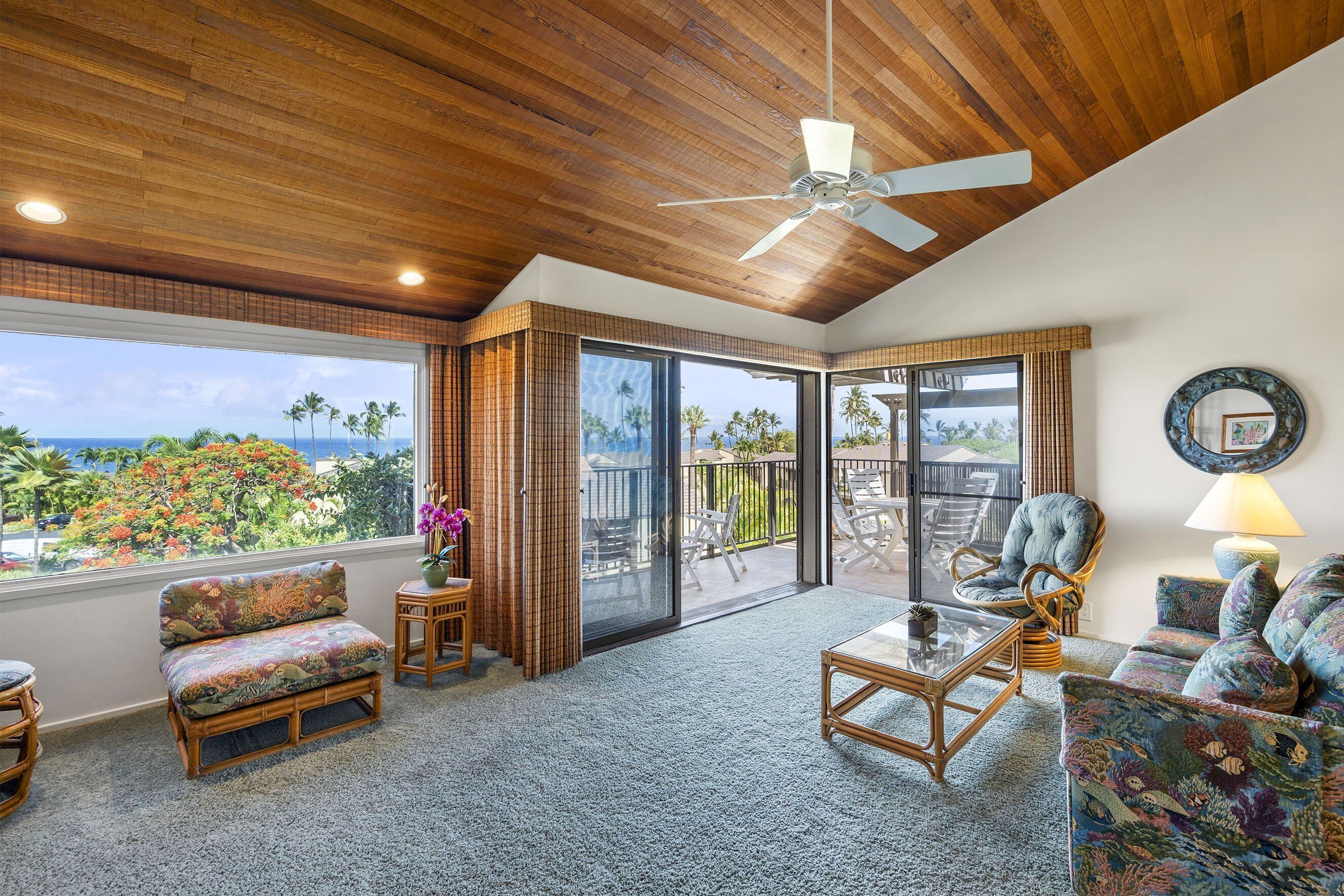 Apartment, Mehrere Betten, Balkon, Meerblick (Wailea Elua Village 808) | Wohnbereich