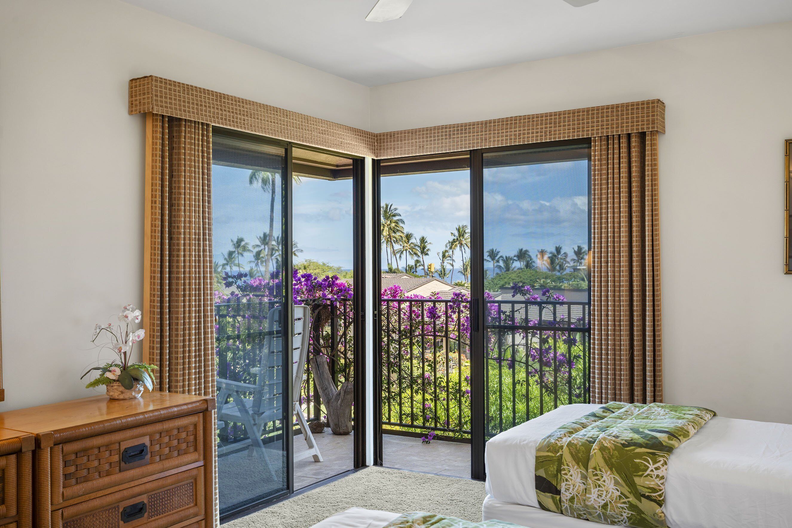 Condo, varias camas, balcón, vista al océano (Wailea Elua Village 808) | 2 habitaciones, decoración personalizada y muebles diferentes 