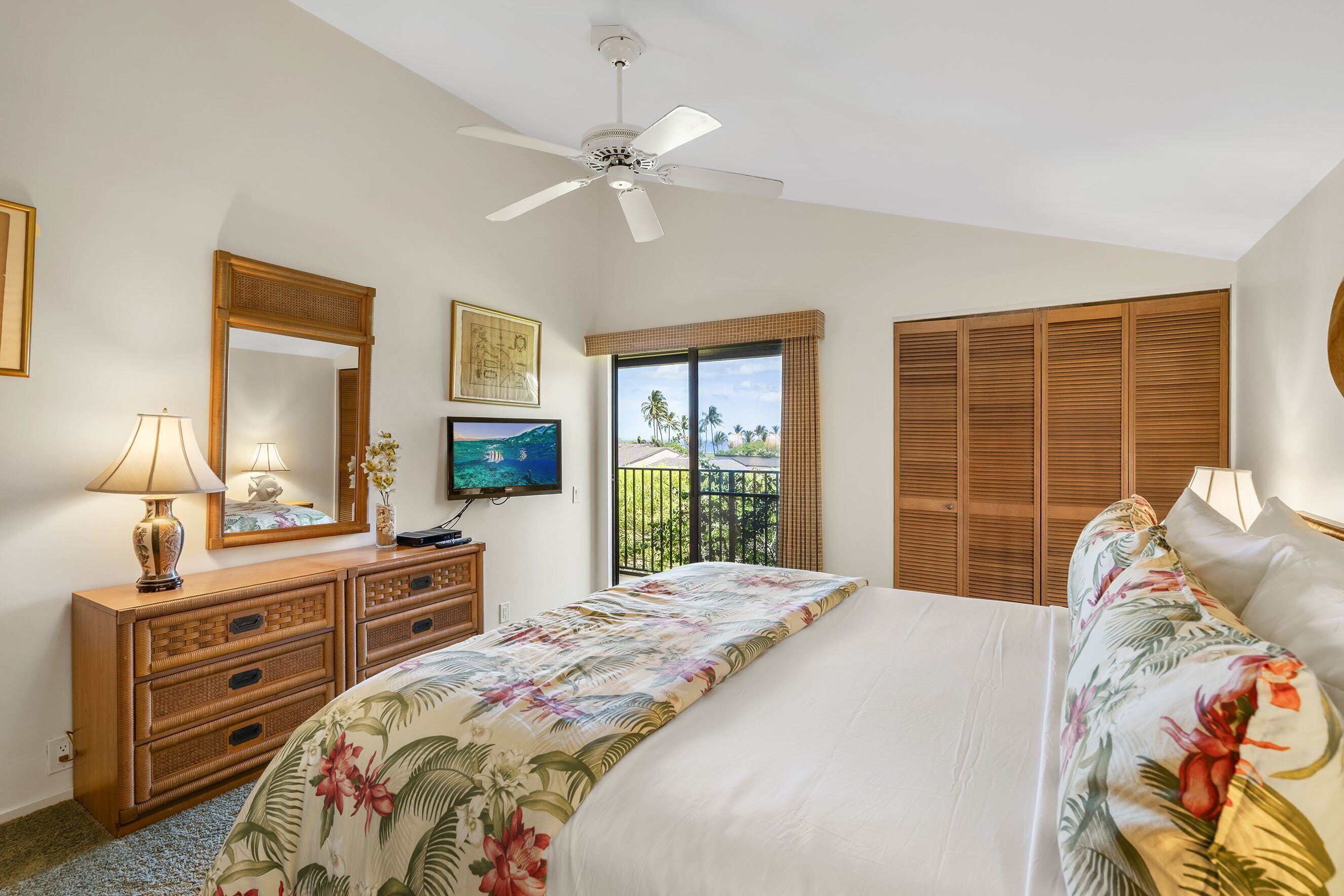 Huoneisto, useita sänkyjä, parveke, valtamerinäköala (Wailea Elua Village 808) | 2 makuuhuonetta, yksilöllisesti sisustettu, yksilöllisesti kalustettu