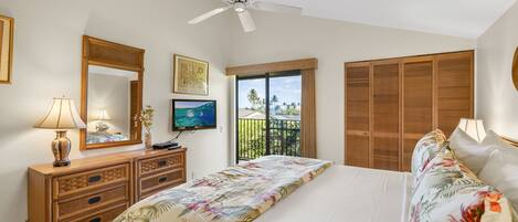 Huoneisto, useita sänkyjä, parveke, valtamerinäköala (Wailea Elua Village 808) | 2 makuuhuonetta, yksilöllisesti sisustettu, yksilöllisesti kalustettu