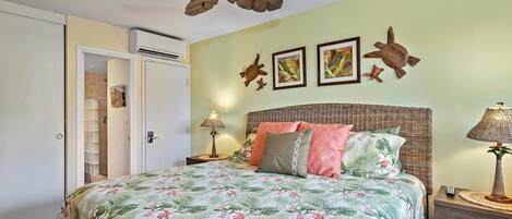 Condo, 1 cama King size y sofá cama, balcón, vista al océano (Kamaole Sands 9-301) | 1 habitación, decoración personalizada y muebles diferentes