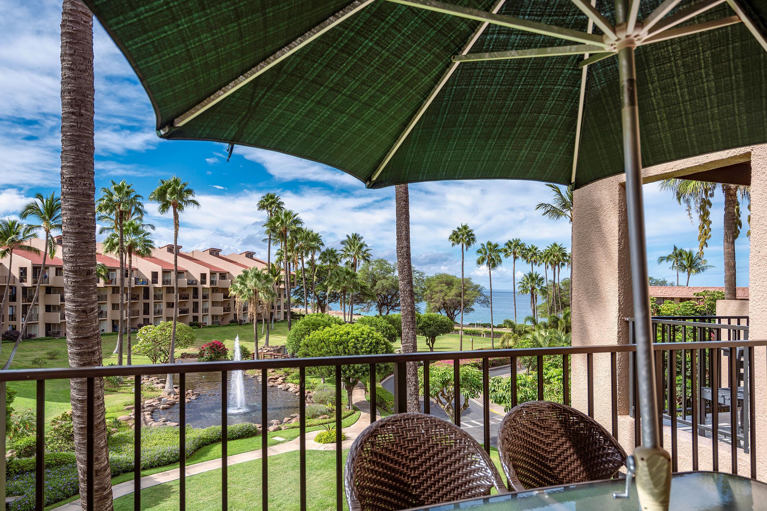 Huoneisto, useita sänkyjä, lanai, valtamerinäköala (Kamaole Sands 1-403) | Näkymä huoneesta