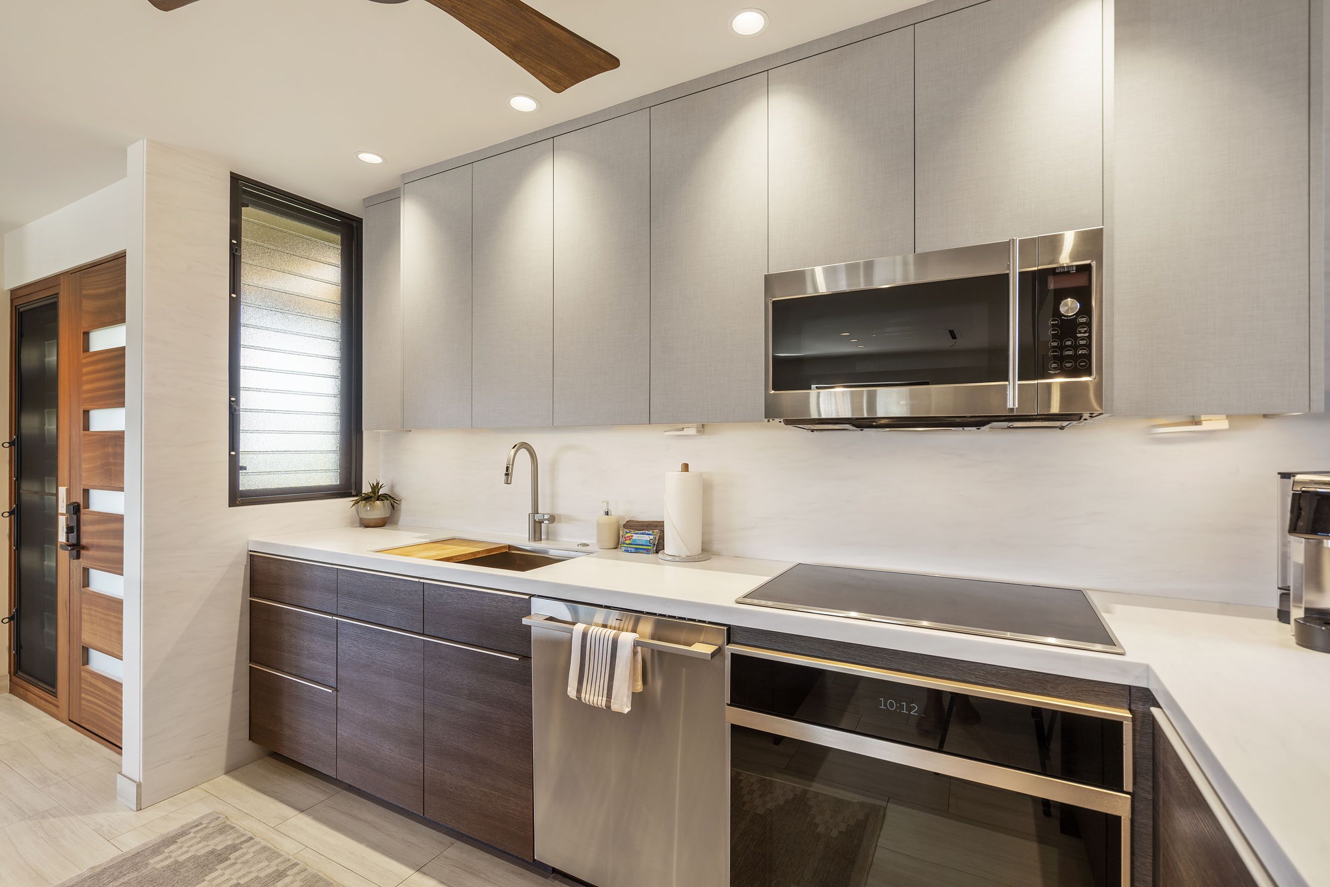 Leilighet, 1 kingsize-seng, balkong, havutsikt (Wailea Elua Village 204) | Eget kjøkken | Kaffetrakter/tekoker og spisebord