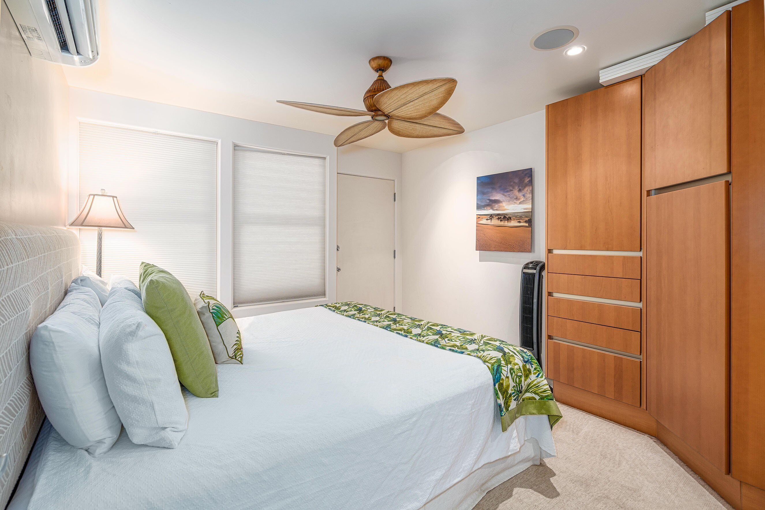 콘도, 침대(여러 개), 발코니, 바다 전망 (Hale Hui Kai 208) | 2 개의 침실, 각각 다른 스타일의 인테리어, 각각 다르게 가구 비치