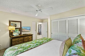 Condo, Multiple Beds, Balcony, Ocean View (Wailea Ekolu 403) | 2 bedrooms, individually decorated, individually furnished, bed sheets - Experience Stunning Ocean Views at Wailea Ekolu 403, Spacious, Wi-fi, Split-ac! (Kihei)