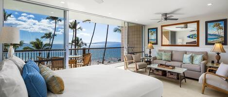 Condo, Plusieurs lits, balcon, vue sur le jardin (Mana Kai 304) | 2 chambres, décor unique, ameublement unique, literie fournie