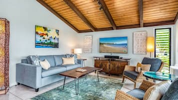 公寓客房, 1 張特大雙人床和 1 張沙發床, 陽台, 海景 (Wailea Ekolu 1204) | 起居區