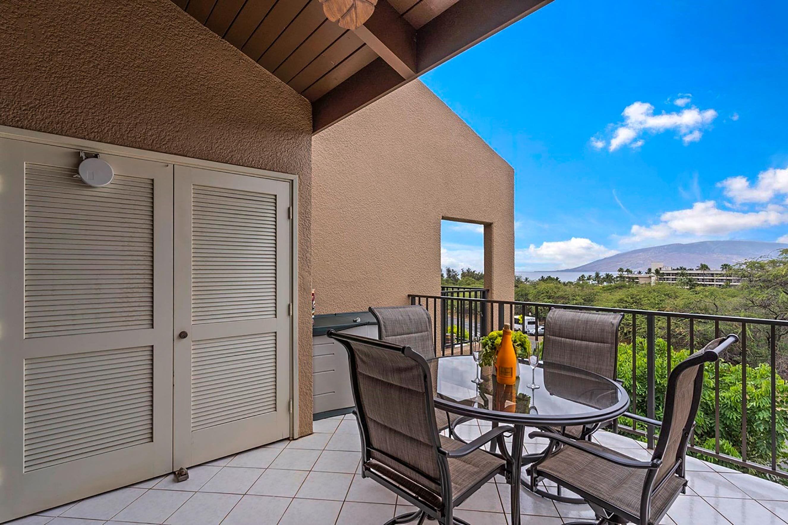 Apartment, Mehrere Betten, Terrasse, Meerblick (Kamaole Sands 4-412) | Speisen im Freien