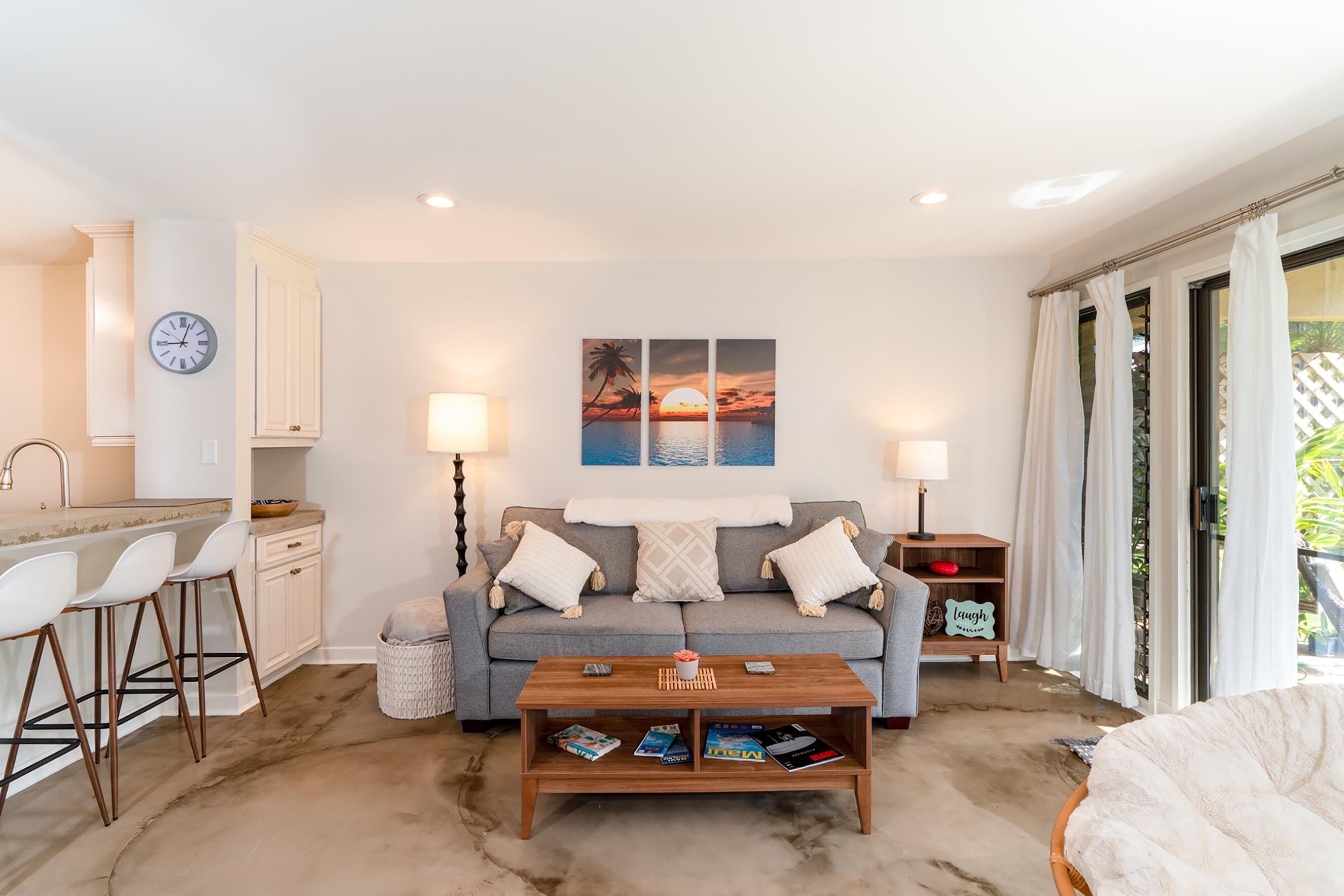 Apartment, 1 Queen-Bett und Schlafsofa, Balkon, Gartenblick (Kihei Garden Estates B-103) | Wohnbereich