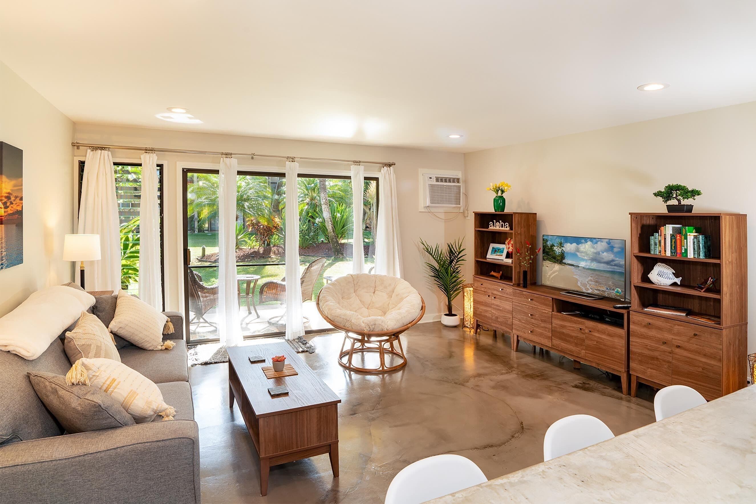 Appart'hôtel, 1 grand lit et 1 canapé-lit, balcon, vue jardin (Kihei Garden Estates B-103) | Coin séjour