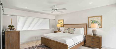 Condo, Plusieurs lits, balcon, vue sur lâocĂ©an (Maui Kamaole A-206) | 2 chambres, dĂ©cor unique, ameublement unique, literie fournie