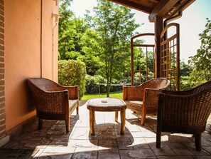 Terrace/patio - Ferienzimmer 'Gorse Room by Interhome (Manciano)