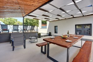 Outdoor dining - Villa Korina (74207-K1) - Krnica (Pula) (Krnica (Pula))