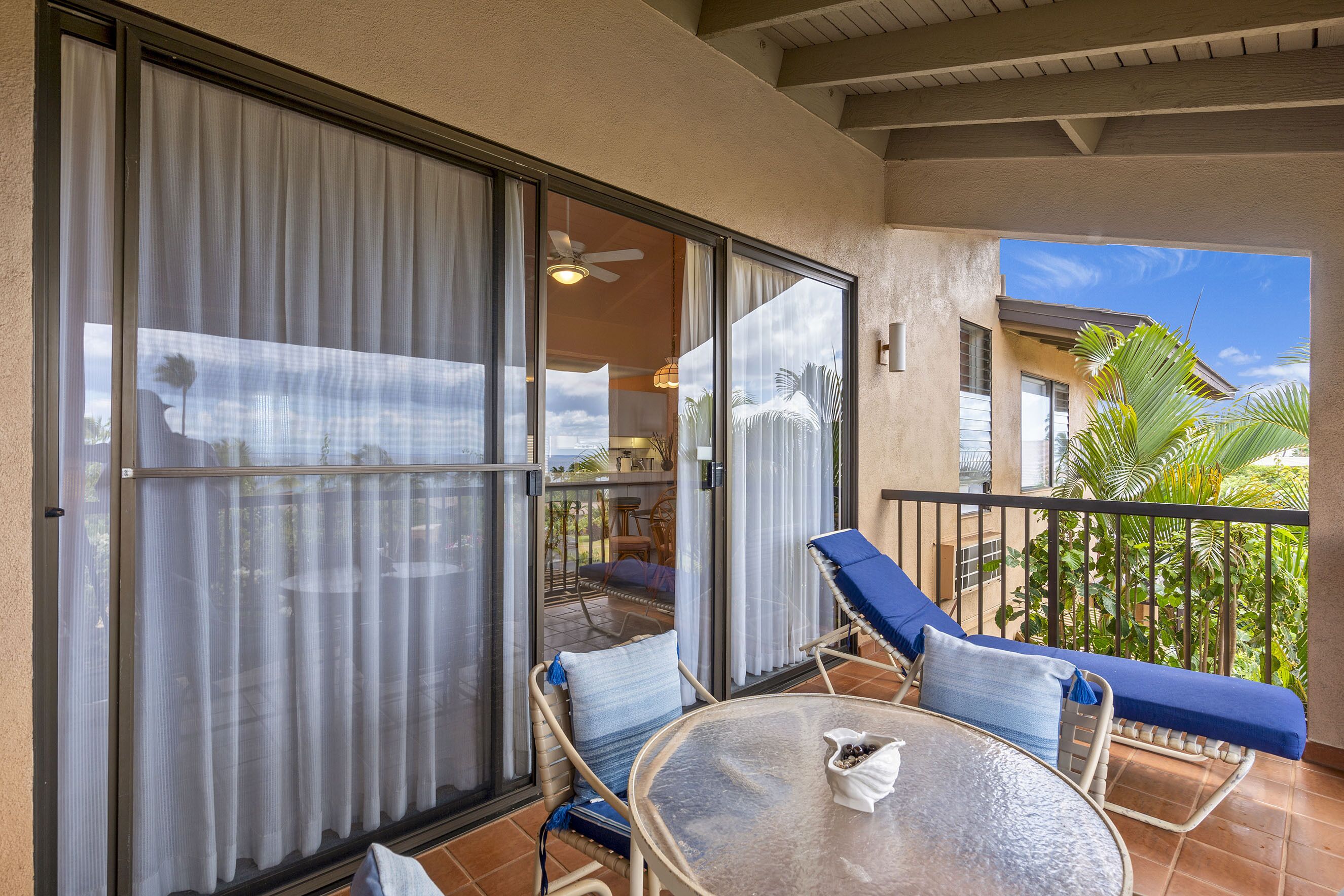 Studio, 1 très grand lit, balcon, vue océan (Wailea Ekahi 12D) | Vue de la chambre