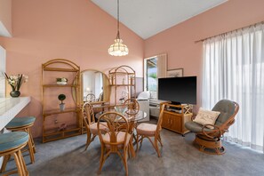 Studio, 1 King Bed, Balcony, Ocean View (Wailea Ekahi 12D) | Interior - Wailea Ekahi 12D - Budget Friendly Ocean View Studio w/ Lanai, Kitchen, WD, & AC (Kihei)