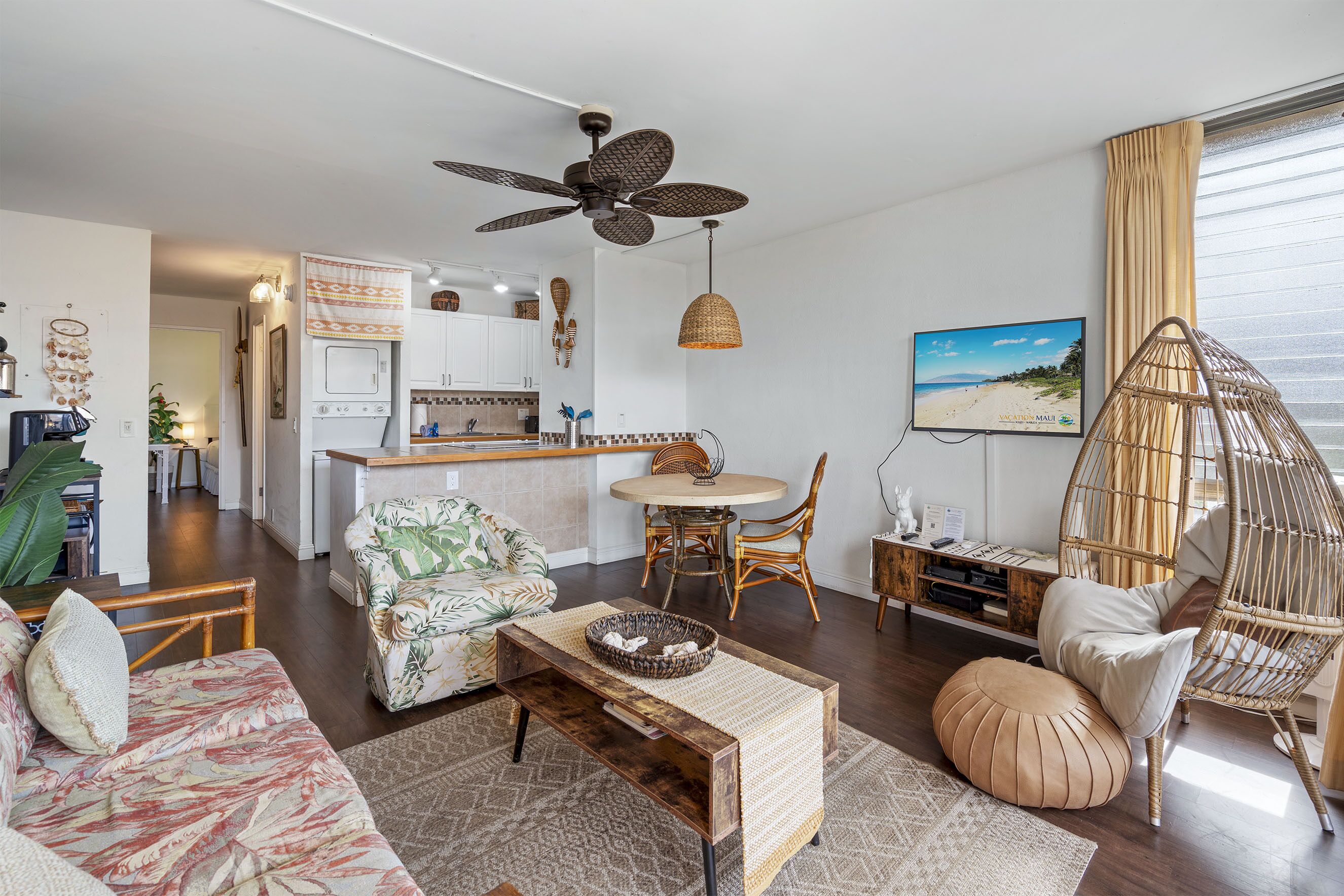 Leilighet, 1 kingsize-seng med sovesofa, balkong, havutsikt (Maui Vista 2-301) | Oppholdsområde