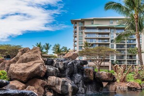 Exterior - Honua Kai Hokulani 934, Renovated, AC, Large Lanai, No Carpet, Amazing Views! (Lahaina)