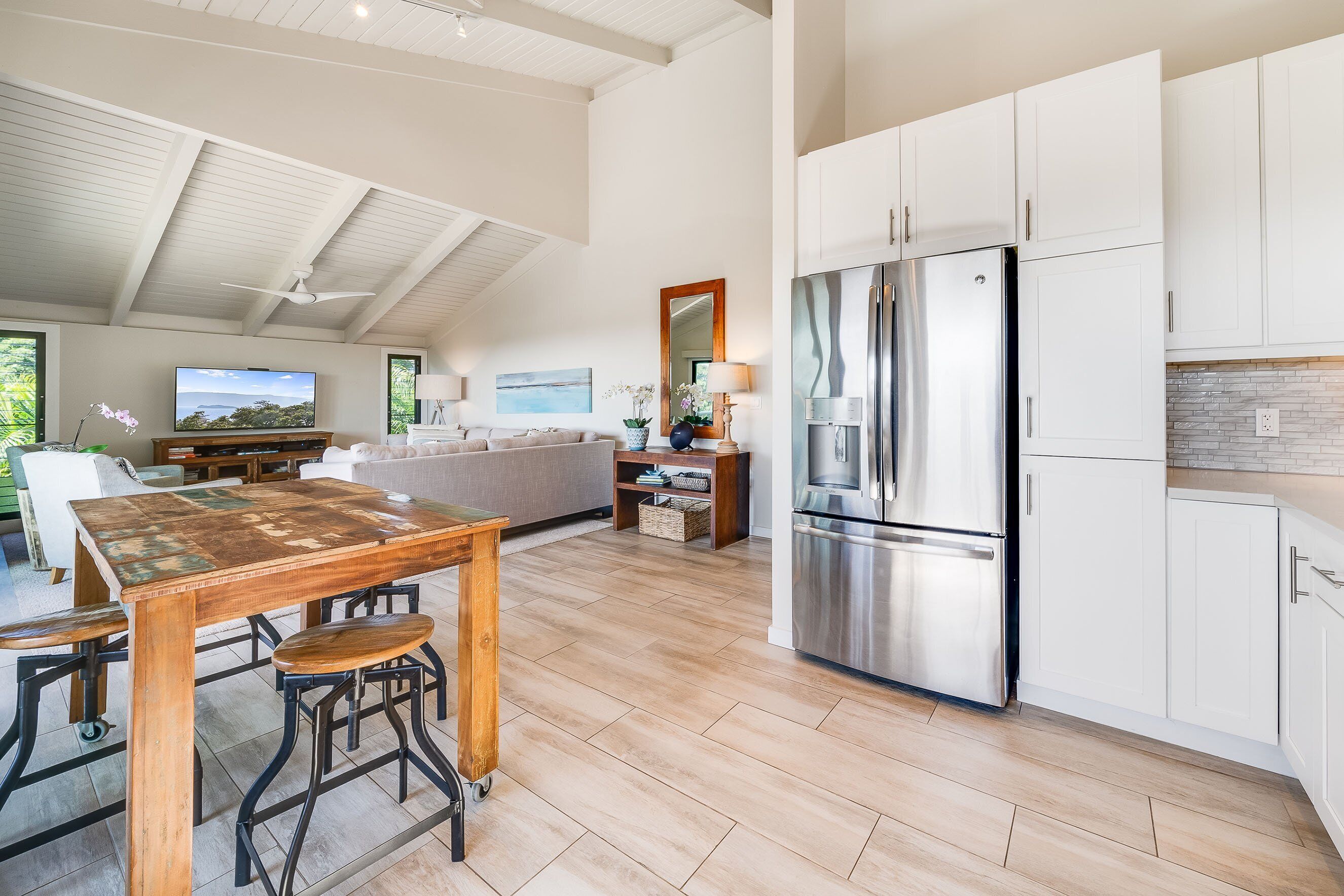 Condo, 2 camas Queen size, balcón, vista al océano (Wailea Ekolu 102) | Interior